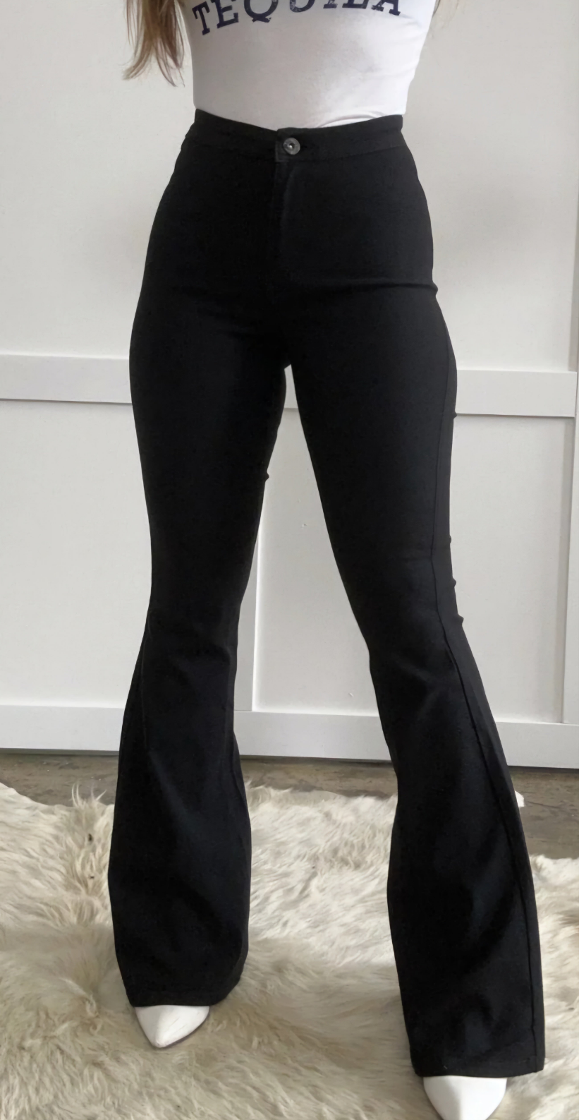 HIGH WAISTED BELL BOTTOM FLARE JEANS - BLACK